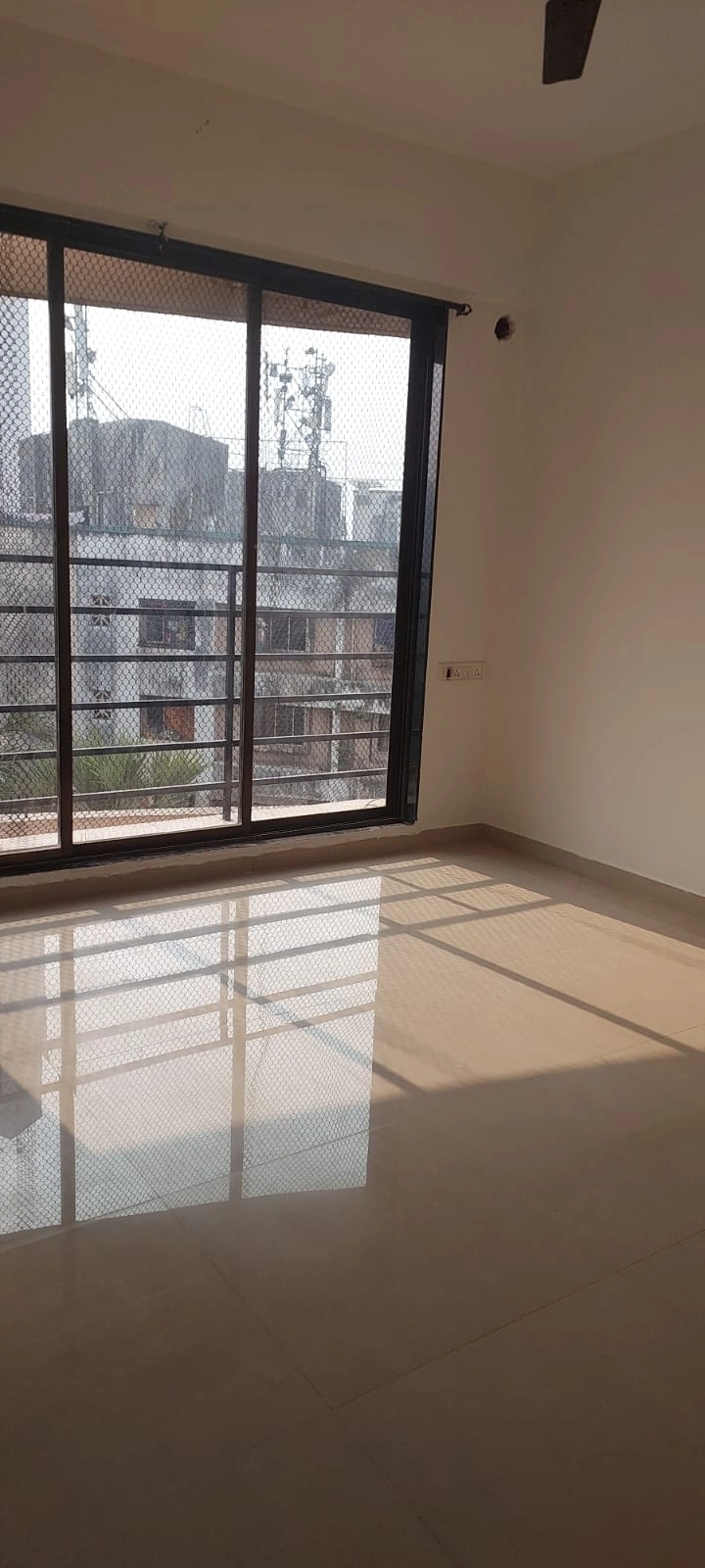 2 BHK Flat for Rent in sethia link view, Goregaon West